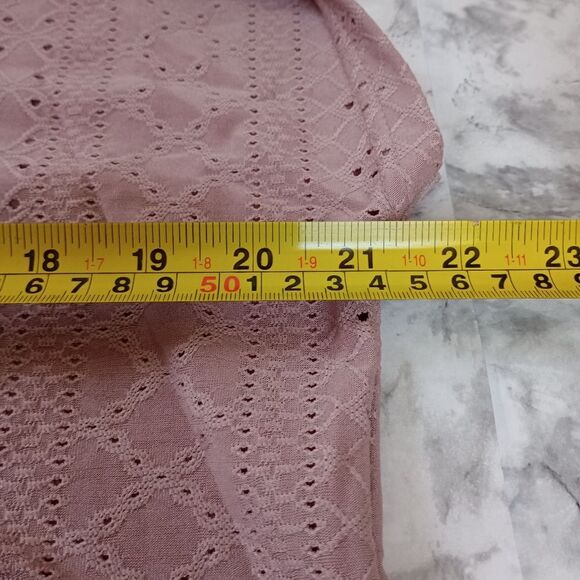 NWT Pink Eyelet V Neck Blouse with Embroidered Neckline Size XL - Picture 7 of 7